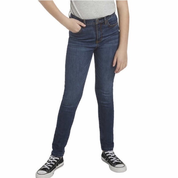 NWT Levi's 720 High Rise Super Skinny
Youth Jeans Size 10 - Picture 1 of 9
